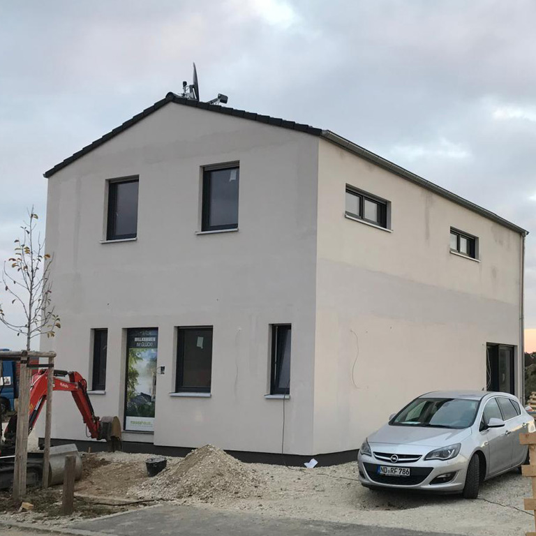 | BADSANIERUNG | FLIESENLEGUNG | GARTEN & AUßENANLAGEN | TROCKENBAU & INNENAUSBAU